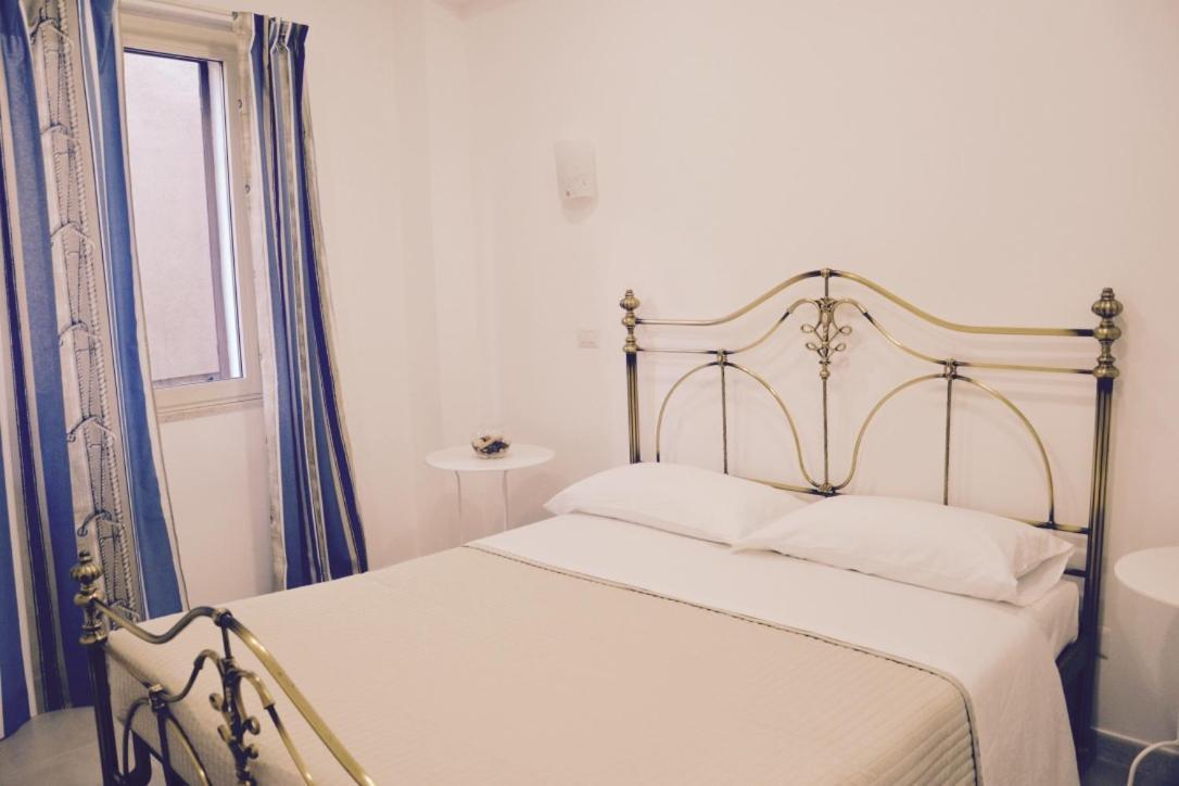 Bed and Breakfast I Tesori Del Mare Letojanni Exterior foto
